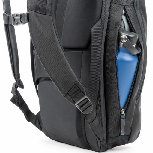 Shop Venturing Observer® 20L in australian